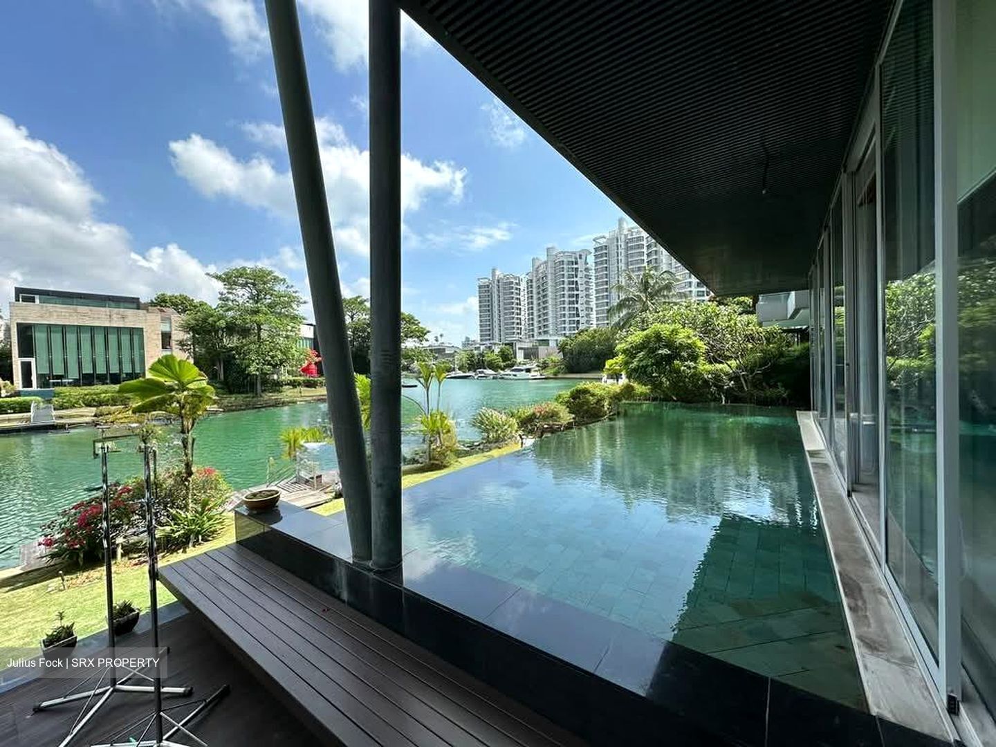 Ocean Drive (D4), Detached #586170121